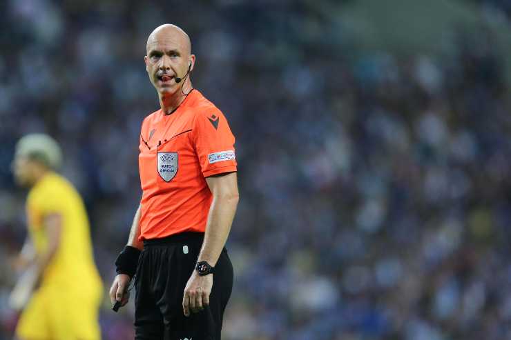 Anthony Taylor retrocesso in Championship