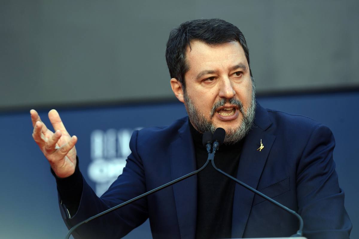 Salvini critica Auto Elettriche