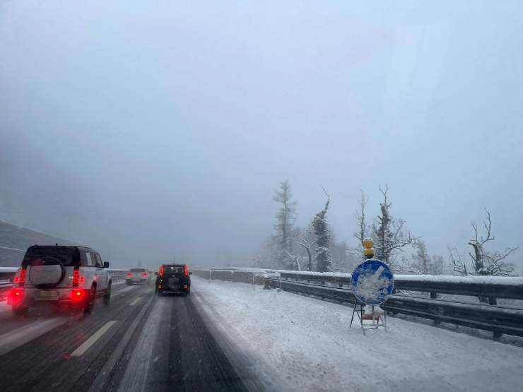 Pneumatici neve catene Auto obbligo sanzioni 