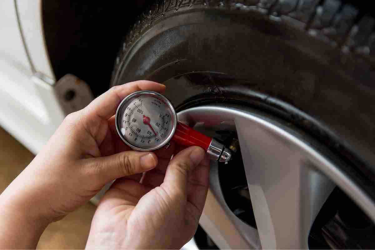 Controllo pneumatici salvaguardia Auto