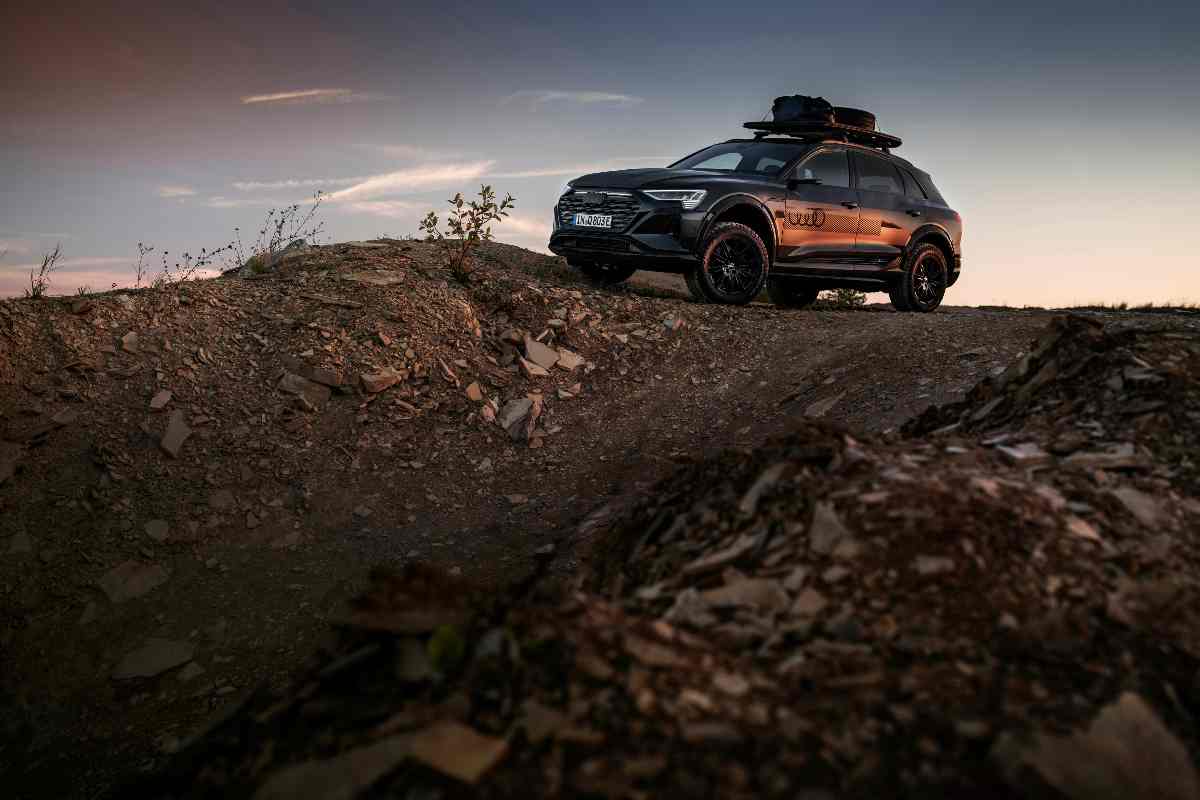 Audi Q8 E-Tron Dakar Edition Suv edizione limitata caratteristiche