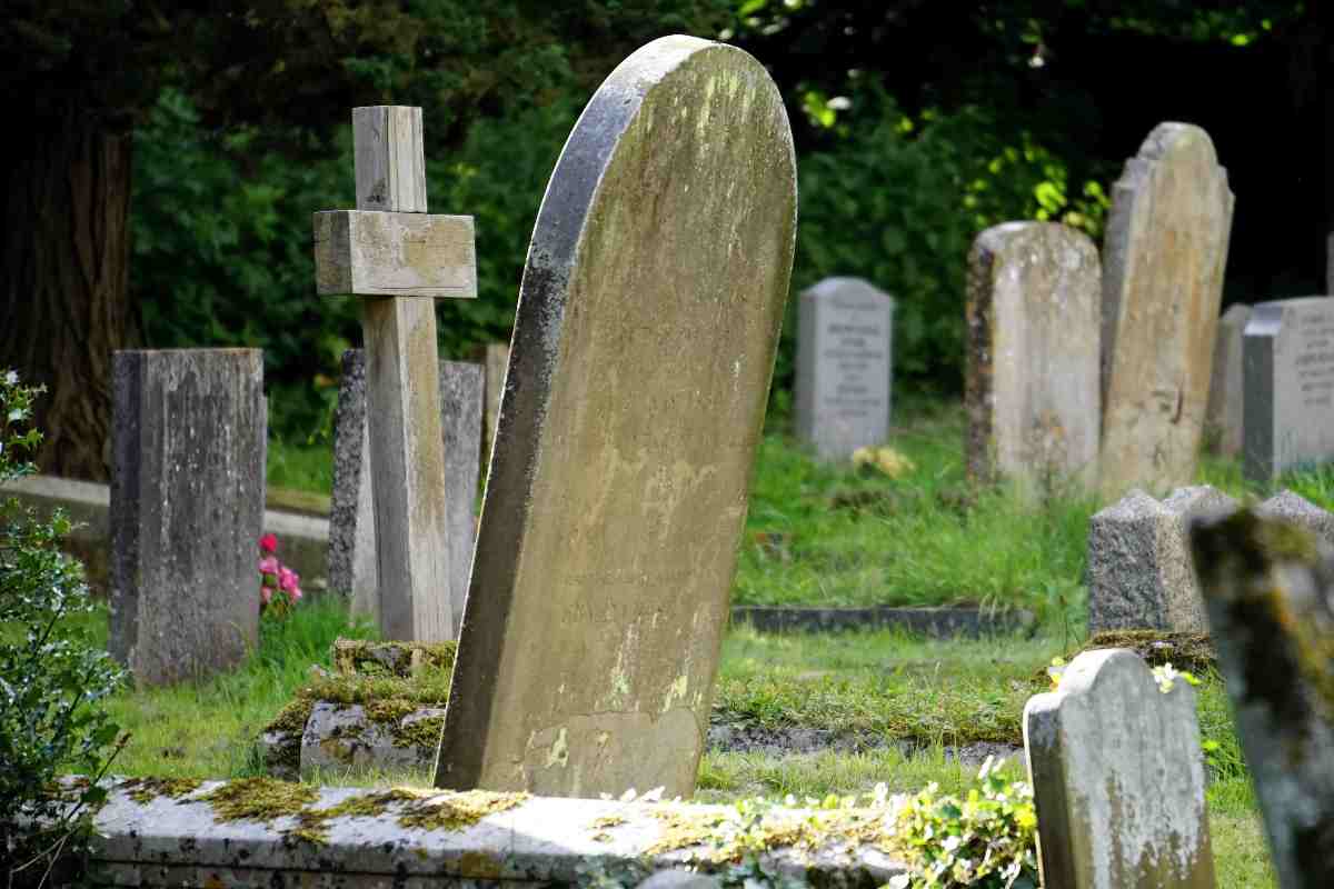 Cimitero abbandonato