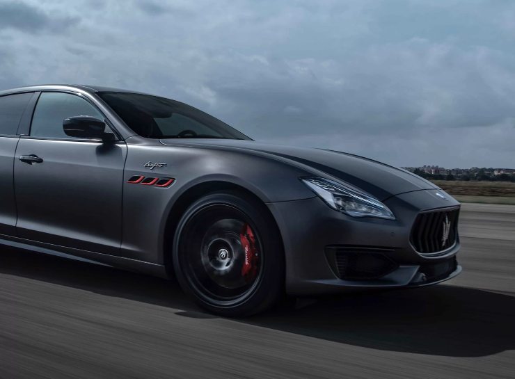 Maserati Quattroporte elettrica rinvio 2028 problemi