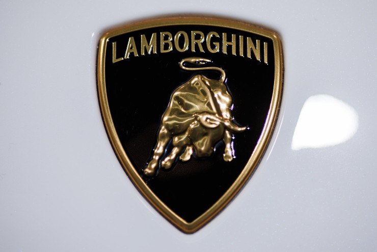 Lamborghini preoccupata: "Gli incentivi non bastano"
