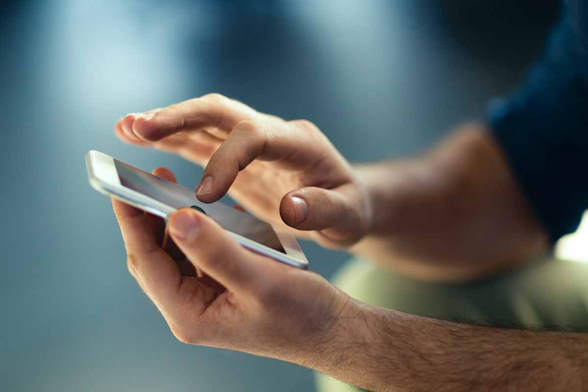 Smartphone, allarme serissimo: cosa succede