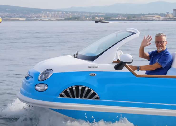 Una fiat 500 che va sul mare