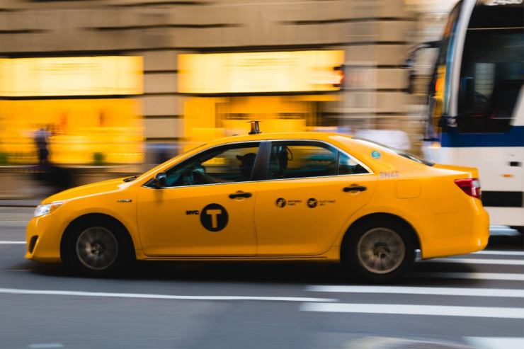 Taxi rivoluzione Italia Antitrust problemi rinnovamento