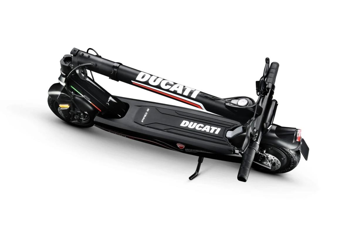 Nuovo Monopattino Ducati