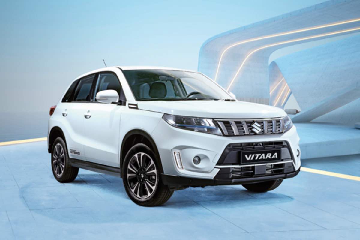 Nuova Suzuki Vitara prima volta elettrico