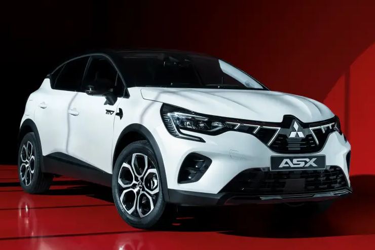 Renault Captur Mitsubishi ASX novità Giappone Alleanza auto