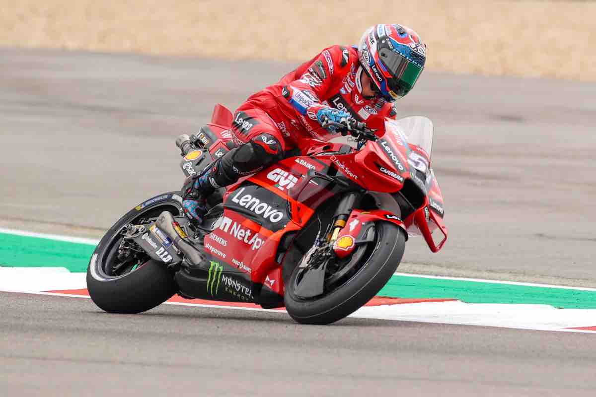 ducati ufficiale vittoria pirro