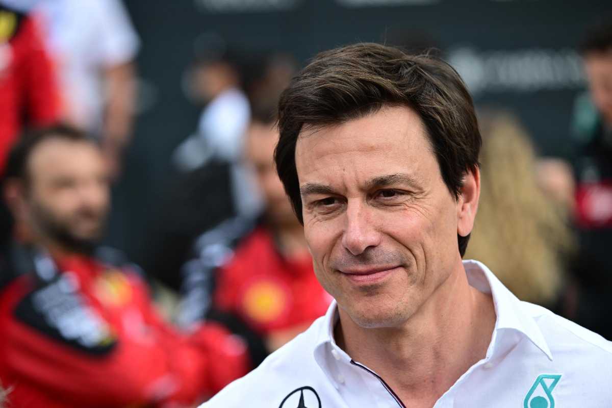 Toto Wolff frecciata Lewis Hamilton