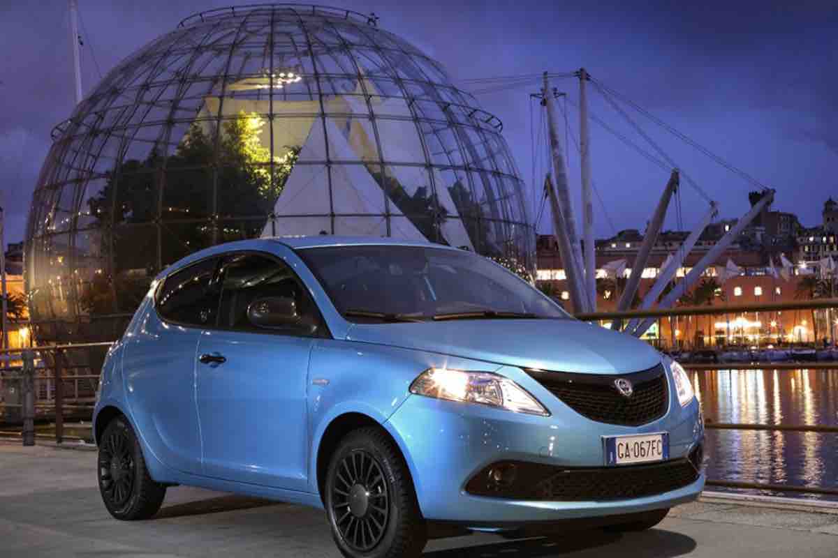 Lancia Ypsilon offerta