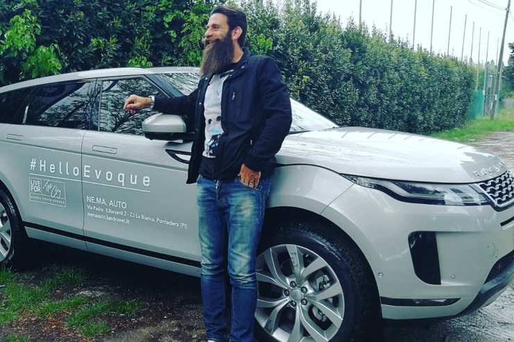 Davide Moscardelli auto Land Rover Jeep Evoque SUV