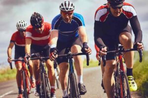 Ciclisti perché vanno in gruppo