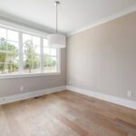 stanza vuota con parquet