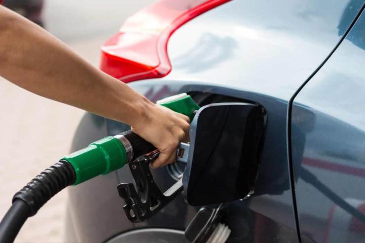 Carburante stop in tre regioni