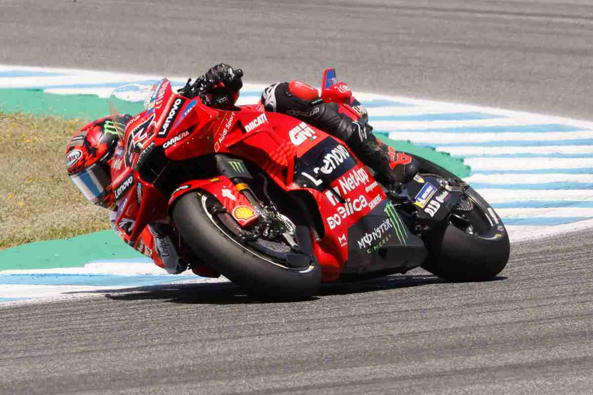 La critica a Bagnaia