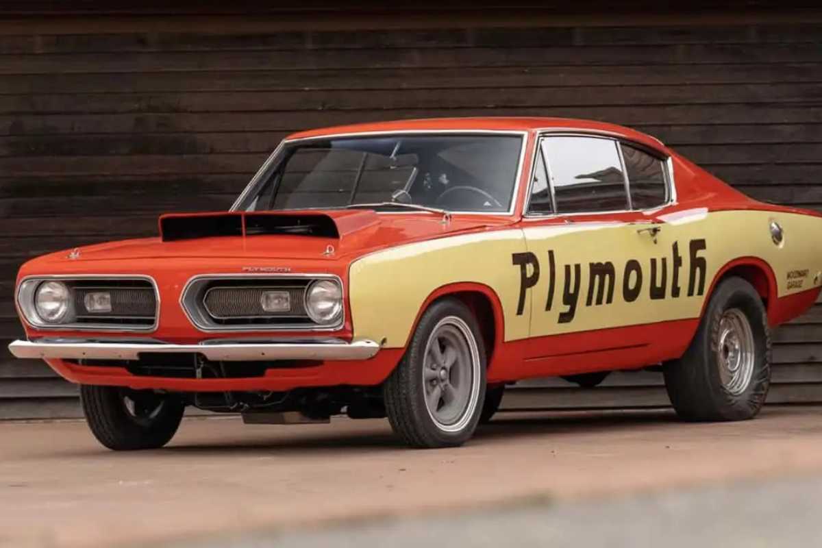 La Plymouth Barracuda B029