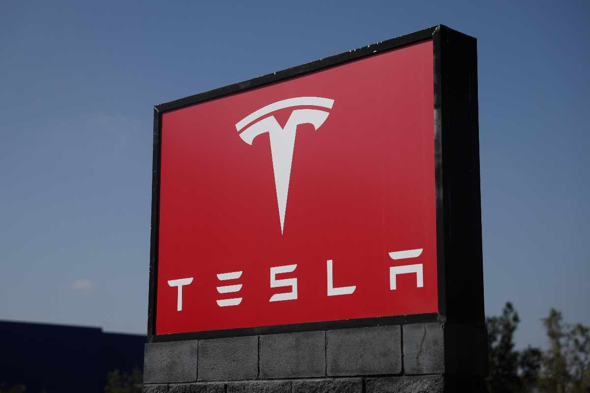 Tesla modello low-cost