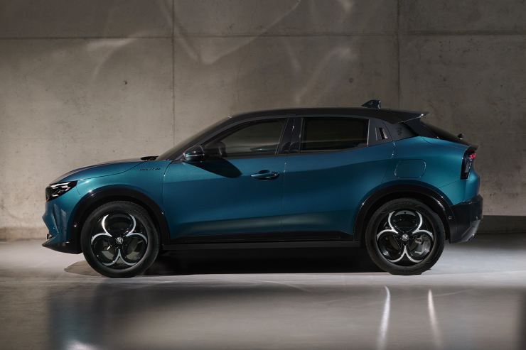 Alfa Romeo Junior novità vendite Francia