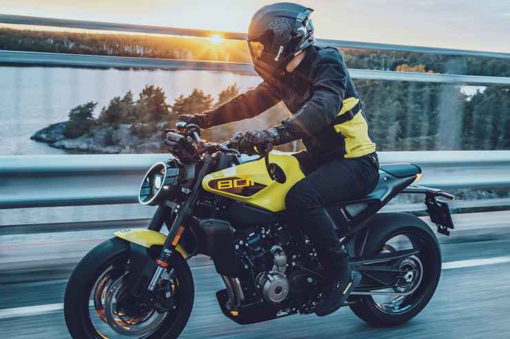 Moto Svezia Husqvarna Vitpilen 801 enduro