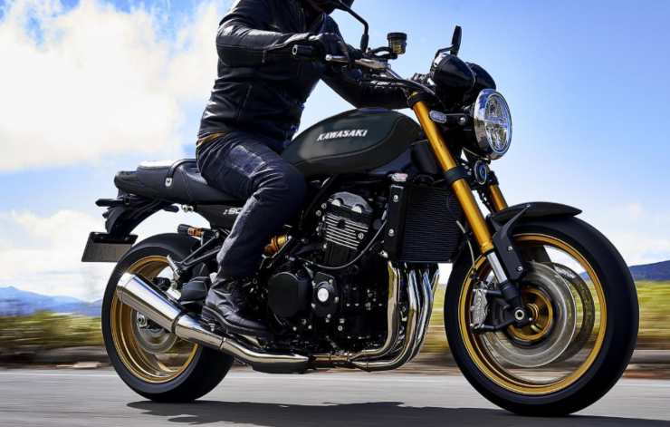 Kawasaki Z900 RS SE novità vintage