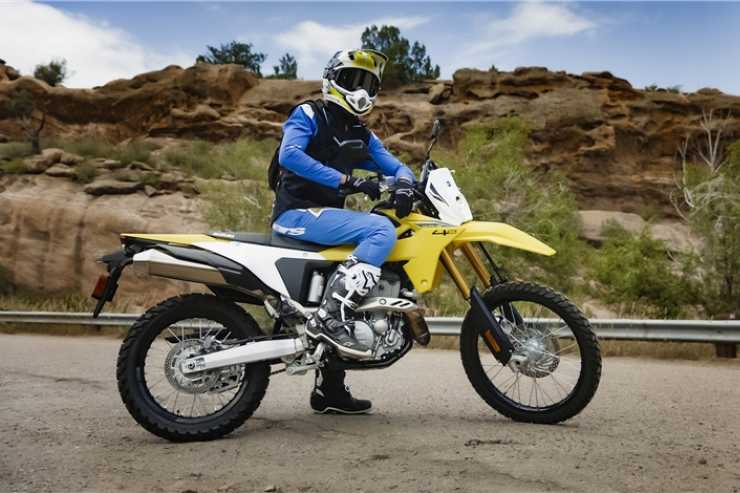 Suzuki DR Z4S enduro novità leggenda