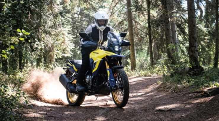 Moto Giappone Suzuki V-Strom 800 DE