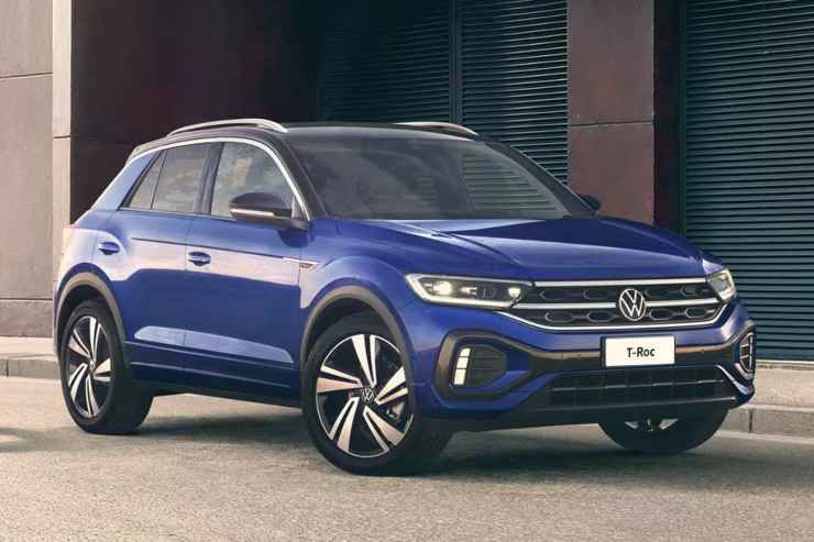 Volkswagen T Roc novità ibrida Germania auto