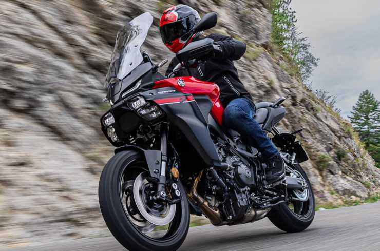 Yamaha Tracer 9 cambio automatico