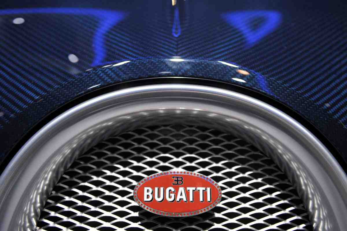 Il caso del pulsante Bugatti