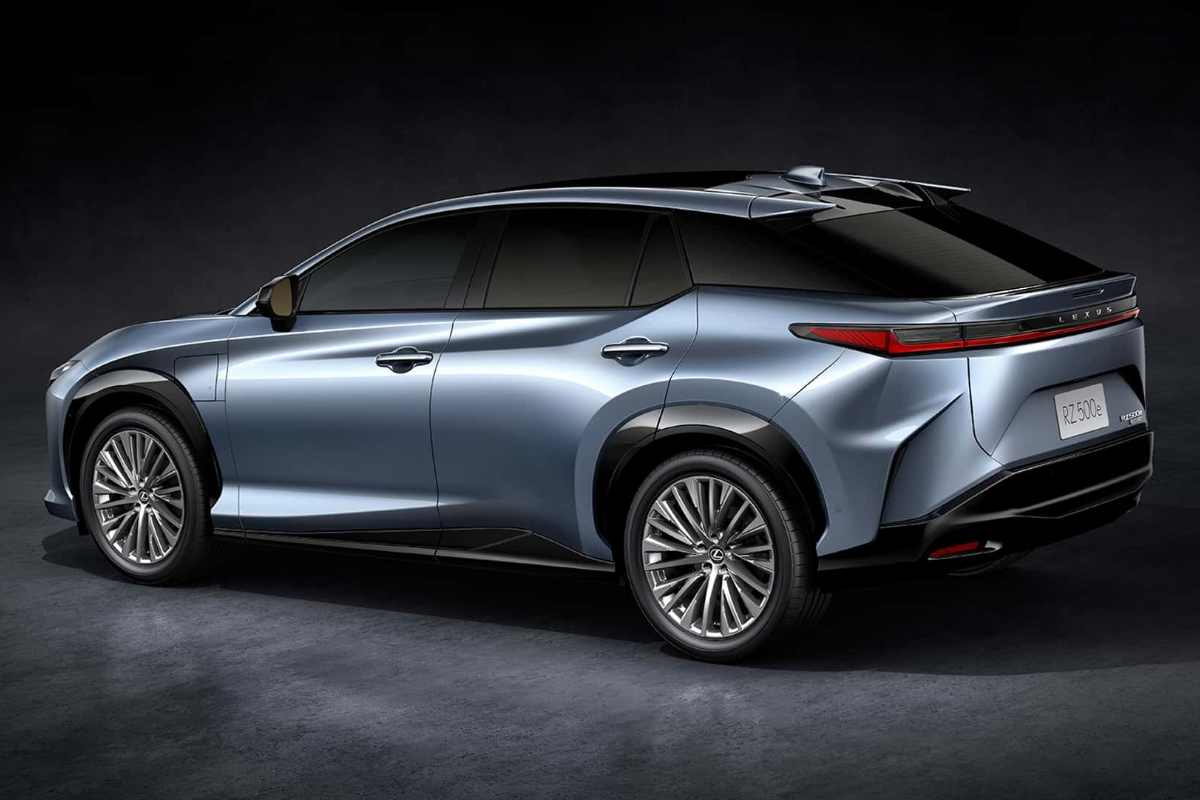 La nuova Lexus RZ