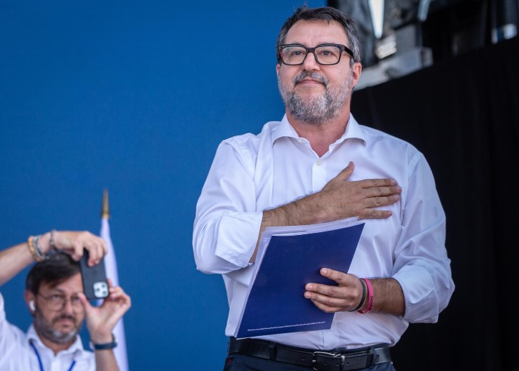Salvini rimanda il blocco delle auto a gasolio