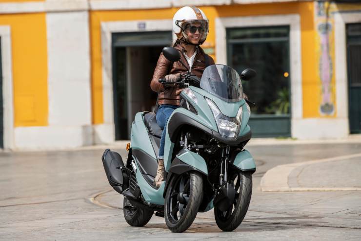 Yamaha Tricity due ruote tre