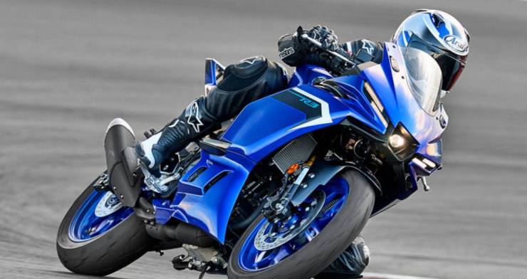 Yamaha YZF R3 moto sportiva usata