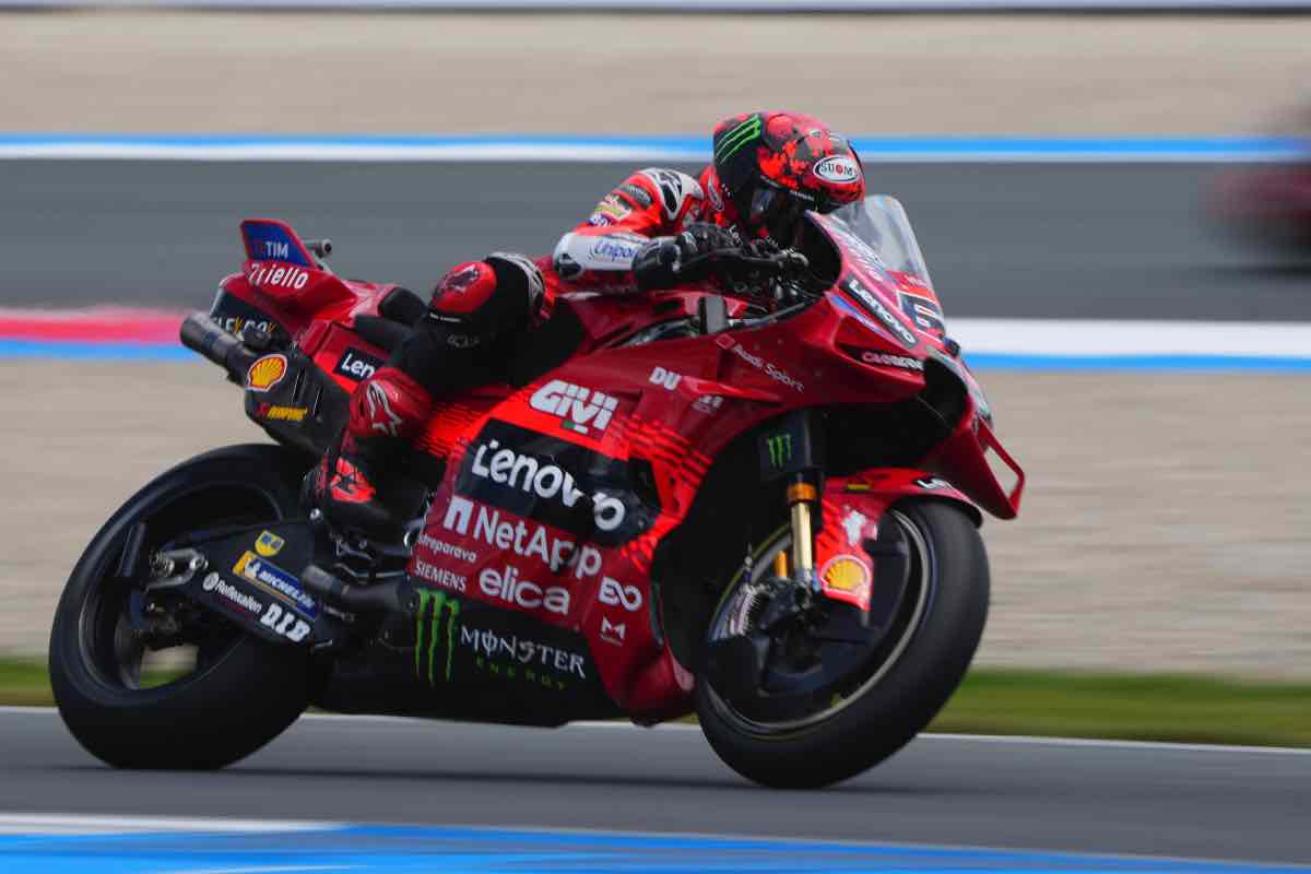 Capirossi difende Bagnaia