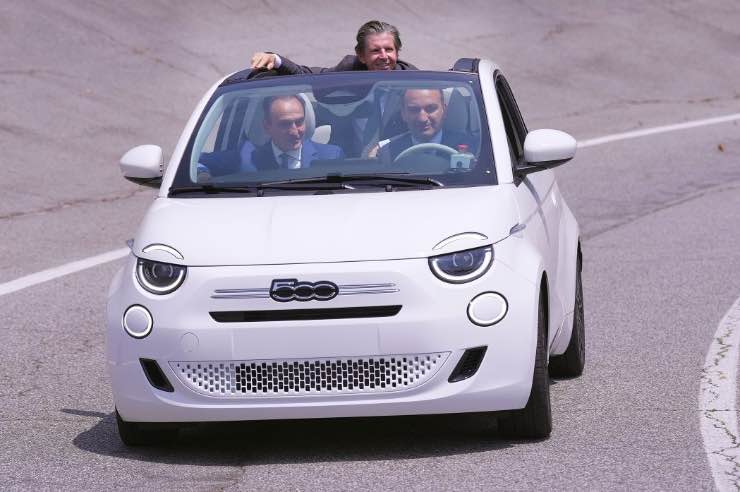 FIAT 500 ibrida prezzo da 17.000 euro