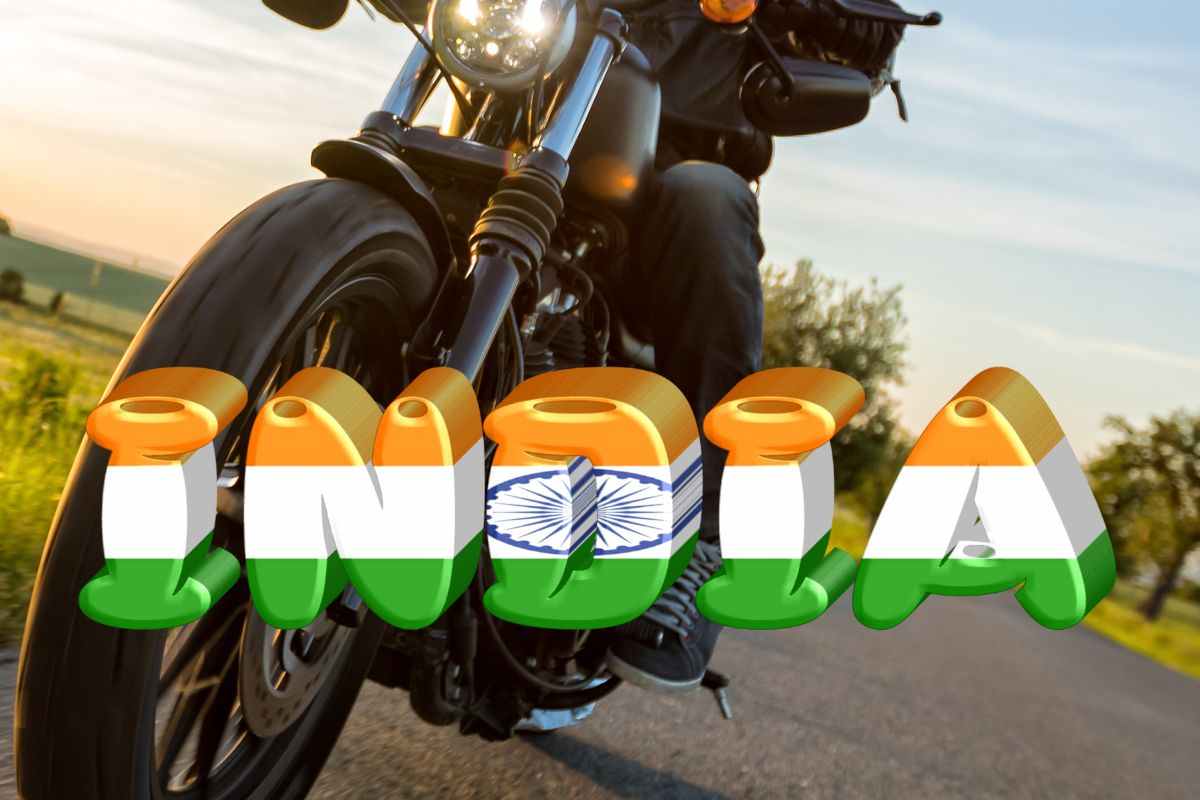 Royal Enfield Goan Classic 350 moto