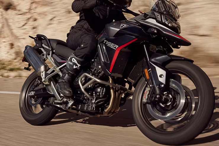 Triumph Tiger 900 moto colori
