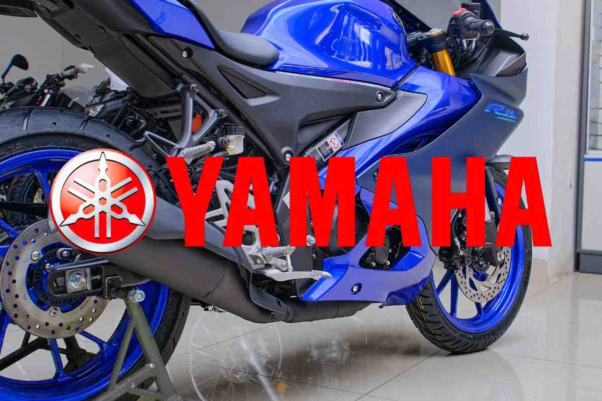 Yamaha XSR900 GP Wayne Rainey moto