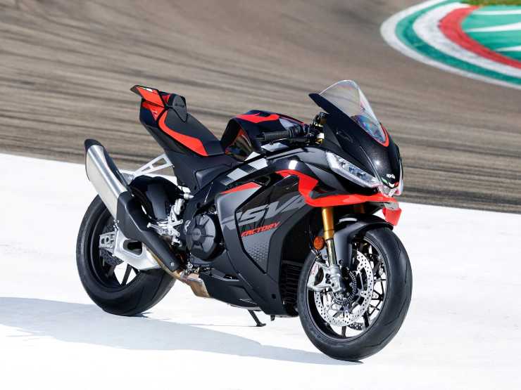 Aprilia RSV4 1100 Factory moto Italia
