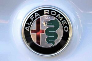 Alfa Romeo crede nel termico